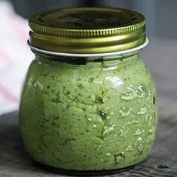 Pesto sauce image